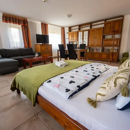 Kohari Guest house *